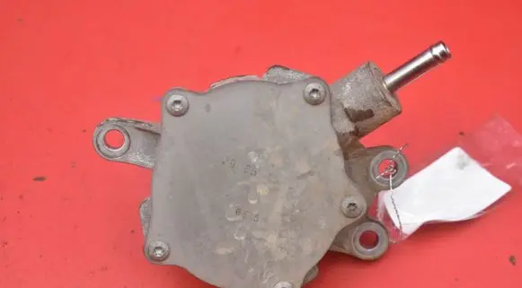 Toyota Auris E180 Vacuum pump ST839-M1-A