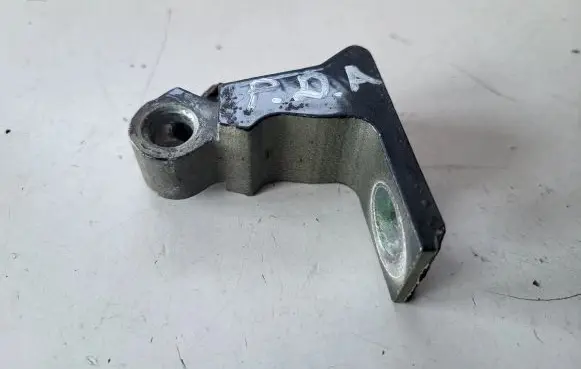 Skoda Octavia Mk3 (5E) Front door lower hinge 7N0831402
