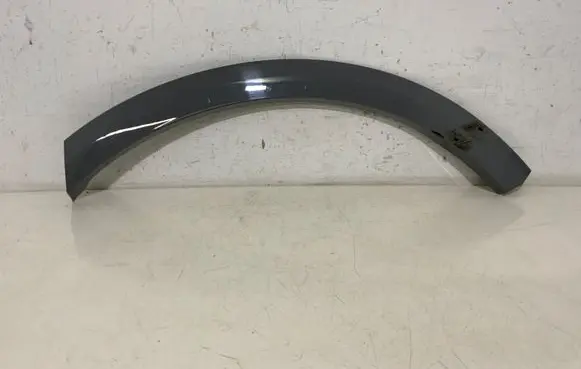 Audi Q8 Rear arch trim 4M8853817D 4M8853817E