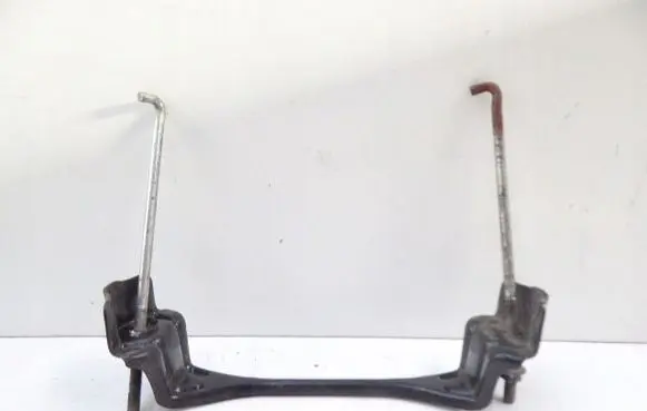 Nissan Qashqai Battery box tray 