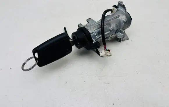Volkswagen Golf VII Ignition lock 5Q0905865 1K0905851