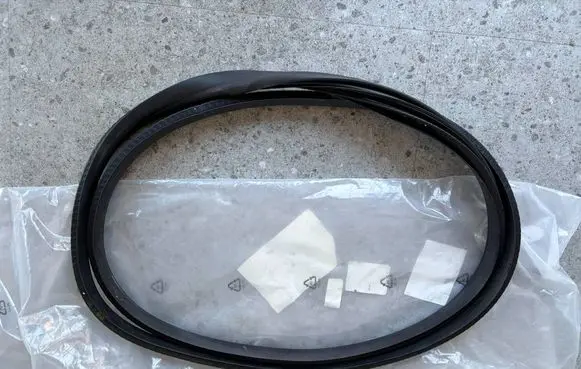 Renault Megane E-Tech Front door rubber seal 808326510R