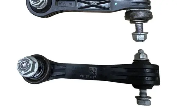 BMW X6 G06 Rear anti-roll bar/stabilizer link 6882924 33556882924