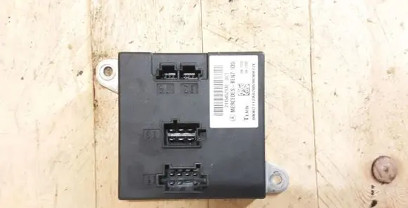 Mercedes-Benz E W211 Other control units/modules 2115452132 5668