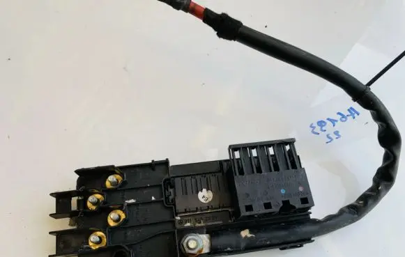 Mercedes-Benz E W211 Fuse box set 2115452301 013948411