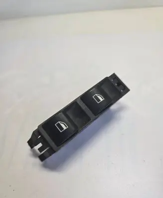 BMW X3 E83 Electric window control switch 61318381514