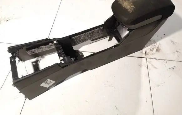 Mitsubishi Lancer X Armrest 