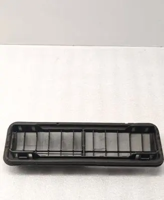 Audi A1 Quarter panel pressure vent 6X0819465E