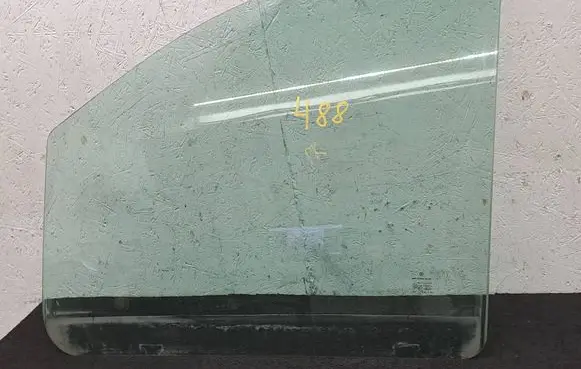 Mercedes-Benz Vito Viano W639 Front door window/glass (coupe) 43R000016 M75AS2 E000191