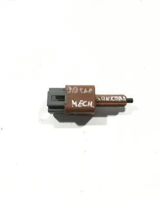 Nissan Qashqai Brake pedal sensor switch 