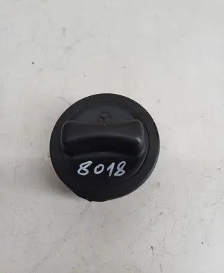 Mercedes-Benz Vaneo W414 Fuel tank filler cap A2204700105
