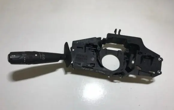 Peugeot 607 Wiper control stalk 61557024 96205589zl