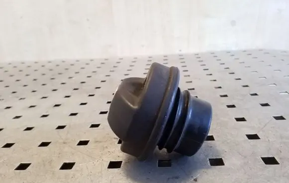 Volvo S40, V40 Fuel tank filler cap 
