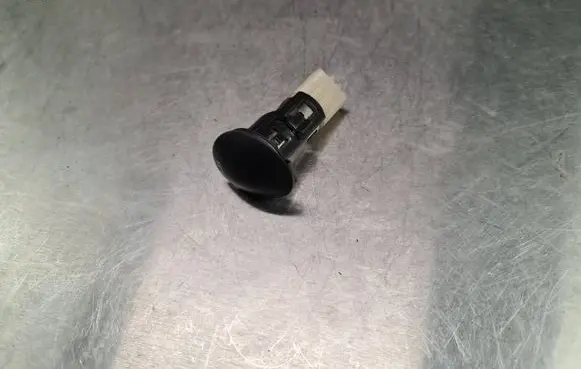 Peugeot 407 Cigarette lighter 739412V