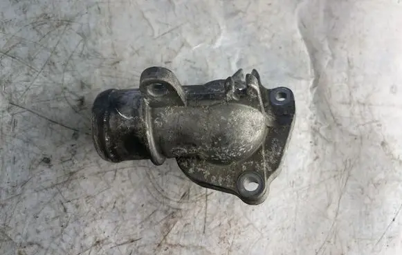 Thermostat/thermostat housing