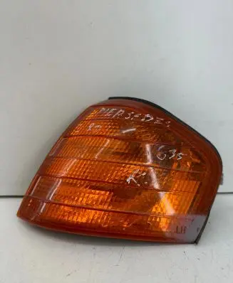 Mercedes-Benz C W202 Front indicator light 183358B