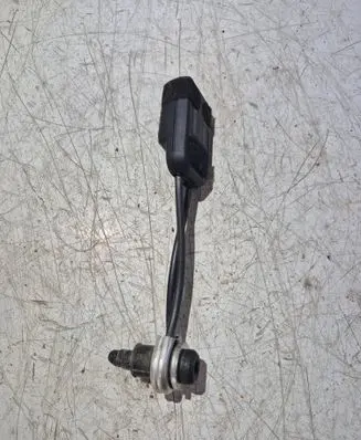 Opel Corsa D Front seatbelt buckle 13240226 608327300 330803354