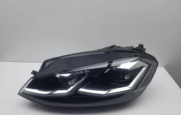 Volkswagen Golf VII Headlight/headlamp 5G1941035C 1EX01306629