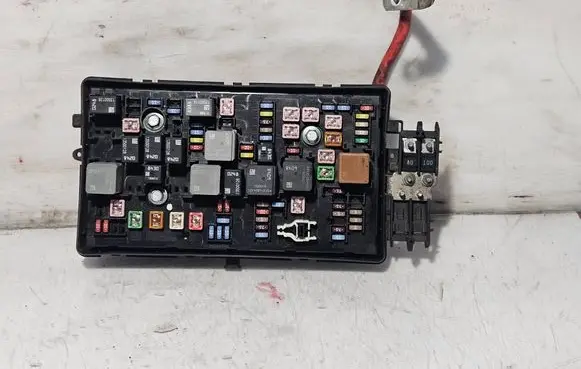 Opel Insignia A Fuse module 13275882 544949969