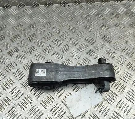 BMW X2 F39 Engine mount bracket 6885788