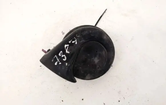 Porsche Cayenne (9PA) Horn signal e1000209