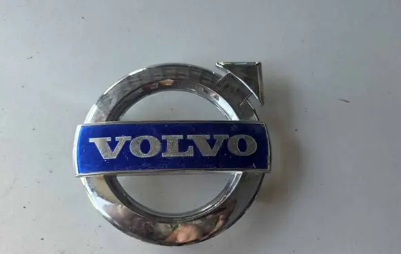Volvo XC60 Manufacturer badge logo/emblem 31383510