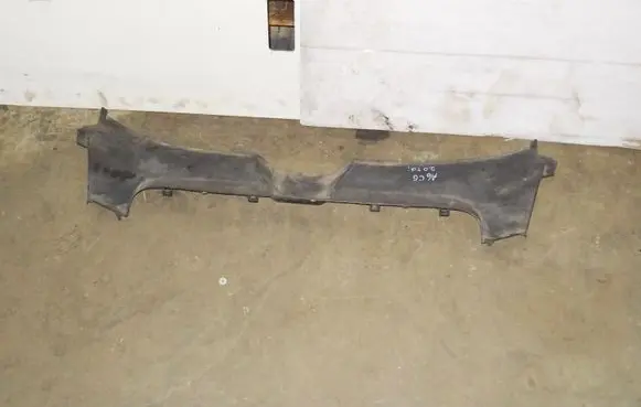 Audi A6 S6 C6 4F Radiator trim 4F0807081