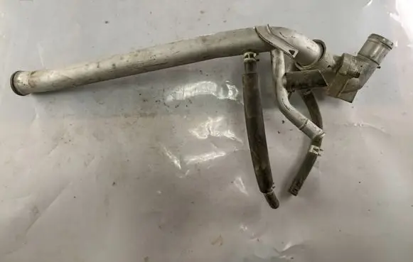 Thermostat/thermostat housing