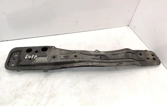 Toyota RAV 4 (XA20) Front subframe