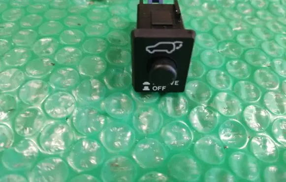 Mitsubishi Outlander Tailgate opening switch 15A257
