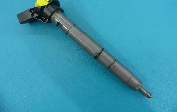 Audi A8 S8 D3 4E Fuel injector 0445115041 IMPRK881657