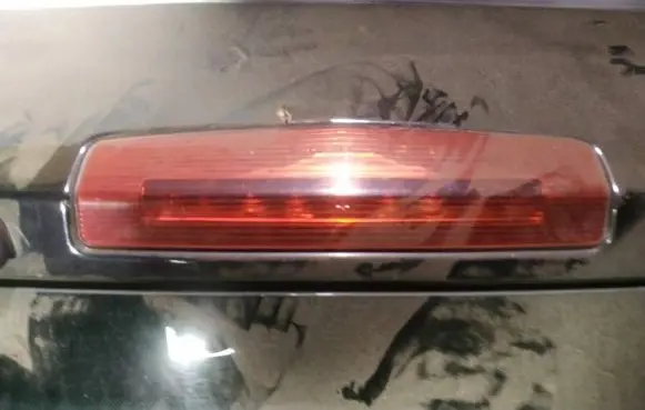 Opel Zafira B Third/center stoplight