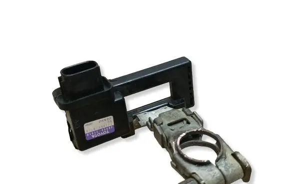 Lexus IS 220D-250-350 Sensor 2885031010