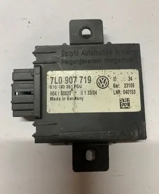 Volkswagen PASSAT B7 Alarm control unit/module 7L0907719 510190351