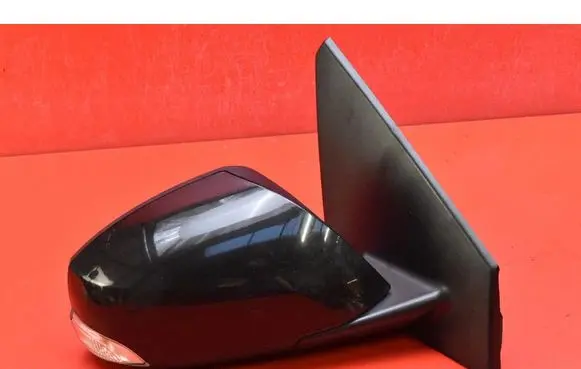 Front door electric wing mirror