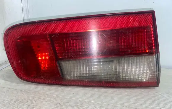 Renault Laguna I Rear/tail lights 8200002473