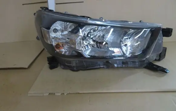 Toyota Hilux VIII Headlight/headlamp 81110-0KK60