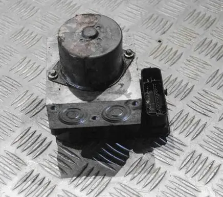 Ford Mondeo MK IV ABS Pump 8G912C405AB