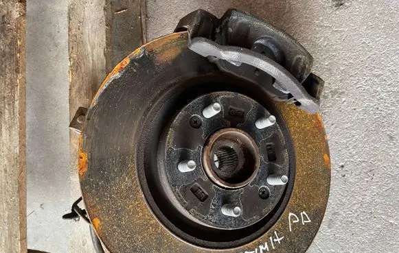 KIA Optima Front wheel hub