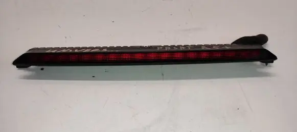Third/center stoplight