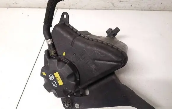 BMW 5 F10 F11 Coolant expansion tank/reservoir 1713764728301