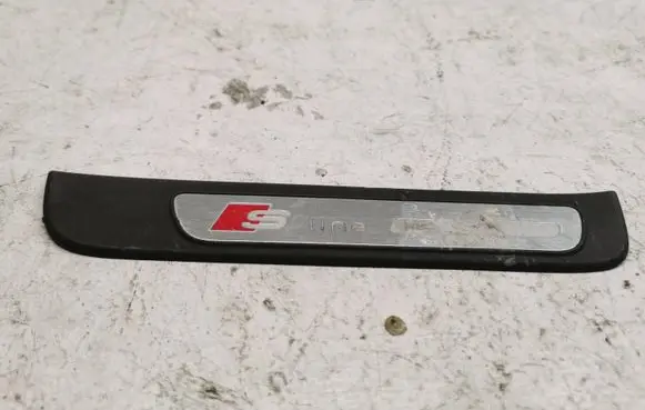 Audi A4 S4 B8 8K Rear sill trim cover 8k0853376