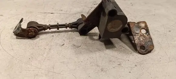 Headlight/headlamp level sensor