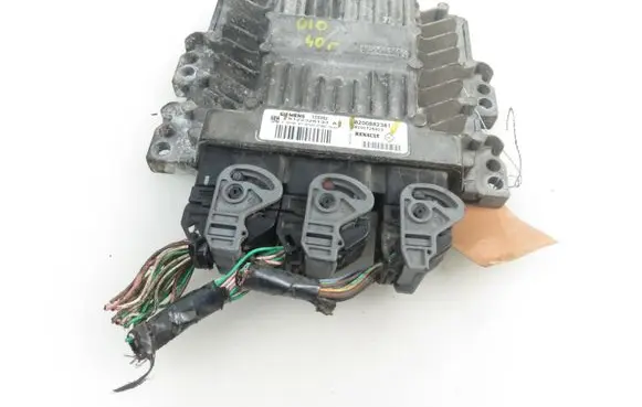Renault Laguna III Engine control unit/module 8200882381 S122326133A 8200726923