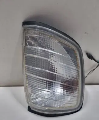 Mercedes-Benz E W124 Front indicator light 183289B