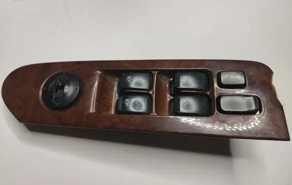 Hyundai Terracan Electric window control switch 621W04290