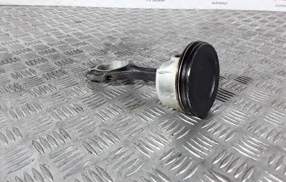 Mercedes-Benz S W222 Piston with connecting rod 0154