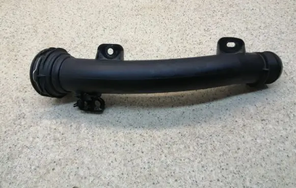 Citroen C3 Aircross Turbo air intake inlet pipe/hose 9817416680