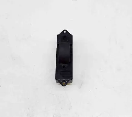 Mitsubishi Grandis Electric window control switch 8608A022