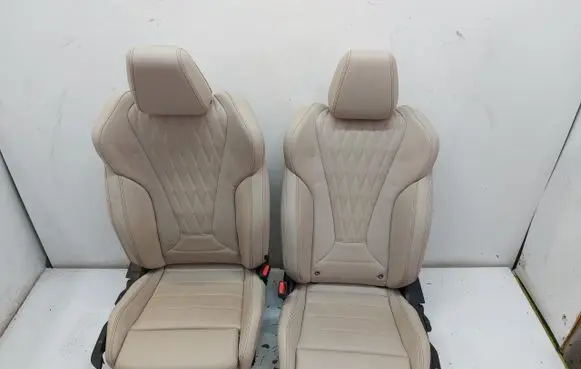 Seat set